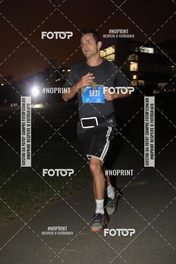 Buy your photos of the eventUP Night Run 2019 - So Paulo on Fotop