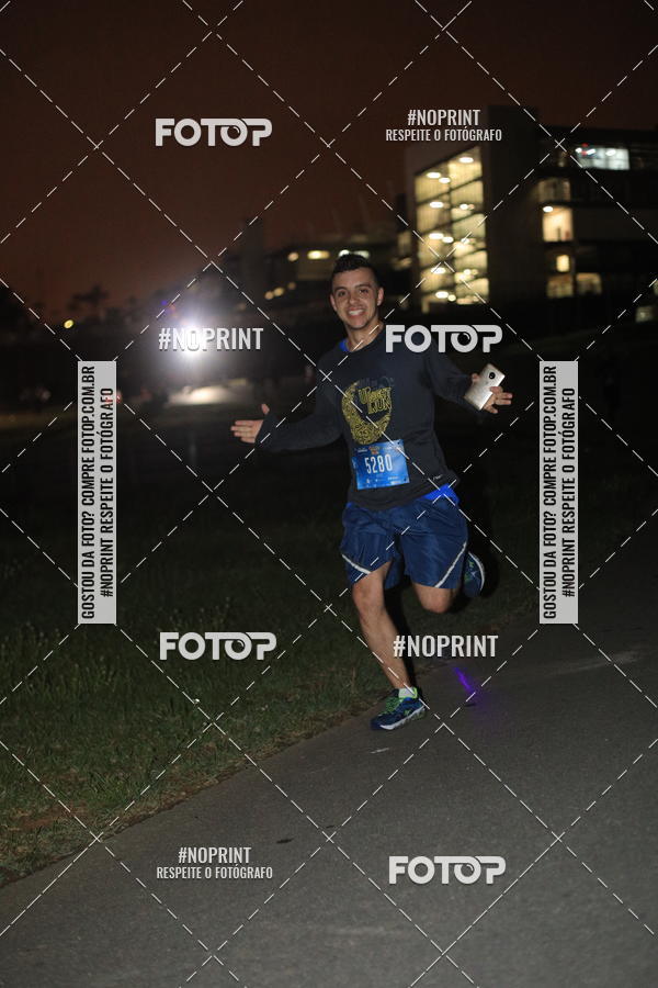 Buy your photos of the eventUP Night Run 2019 - So Paulo on Fotop
