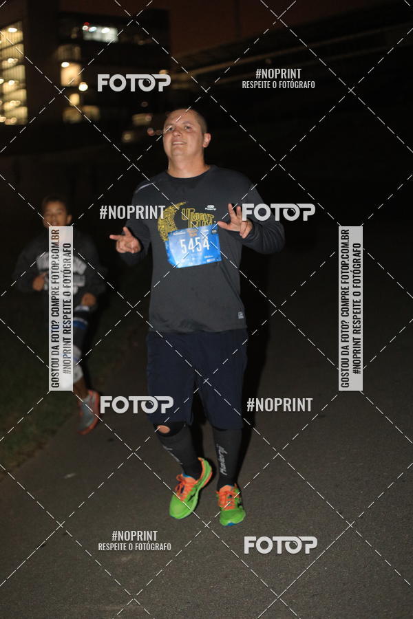 Buy your photos of the eventUP Night Run 2019 - So Paulo on Fotop