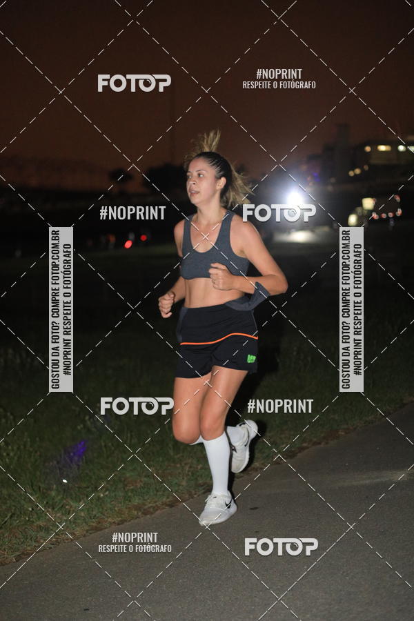 Buy your photos of the eventUP Night Run 2019 - So Paulo on Fotop
