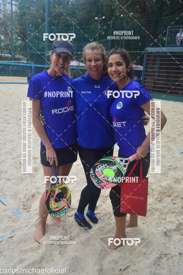 Buy your photos of the eventUP Night Run 2019 - So Paulo on Fotop