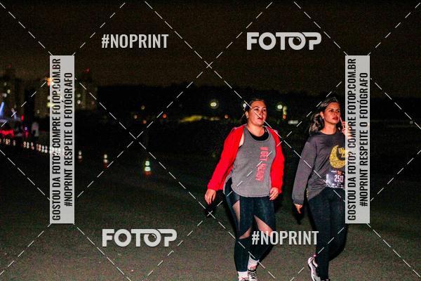 Buy your photos of the eventUP Night Run 2019 - So Paulo on Fotop