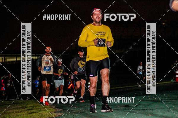Buy your photos of the eventUP Night Run 2019 - So Paulo on Fotop