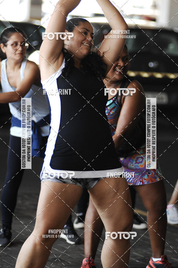 Buy your photos of the eventHorto Fitness - Entra na Roda e Dan�a (2� Edi��o) on Fotop