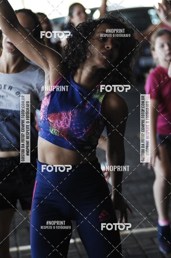 Buy your photos of the eventHorto Fitness - Entra na Roda e Dan�a (2� Edi��o) on Fotop