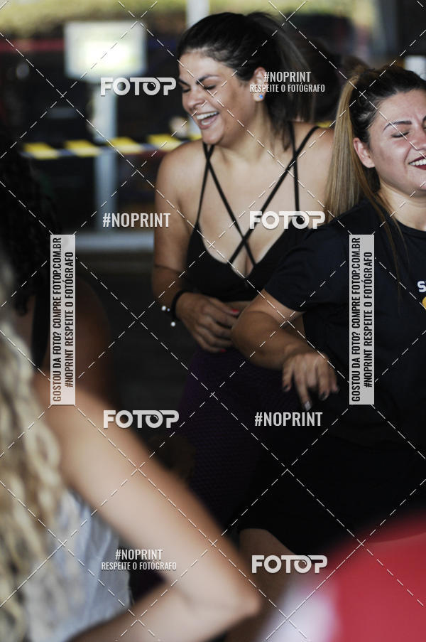 Buy your photos of the eventHorto Fitness - Entra na Roda e Dan�a (2� Edi��o) on Fotop