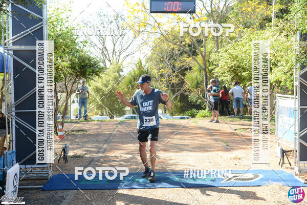 Buy your photos of the eventOut Run Trail on Fotop