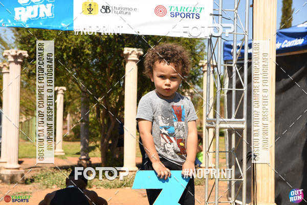 Buy your photos of the eventOut Run Trail on Fotop