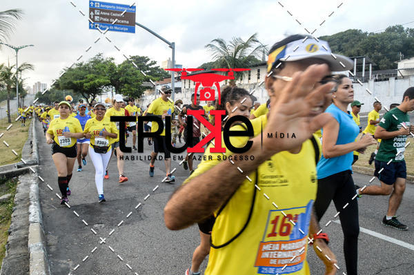 Buy your photos of the eventMeia Maratona de Fortaleza 2019 on Fotop