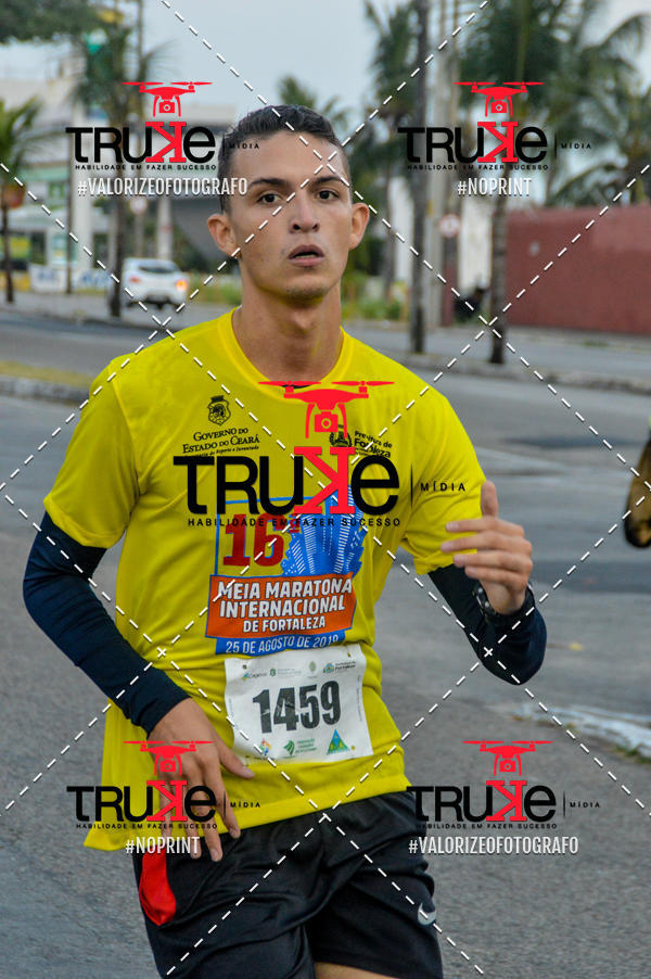 Buy your photos of the eventMeia Maratona de Fortaleza 2019 on Fotop