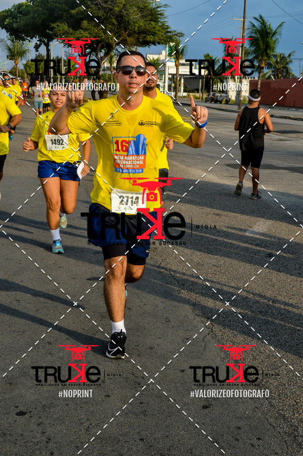Buy your photos of the eventMeia Maratona de Fortaleza 2019 on Fotop