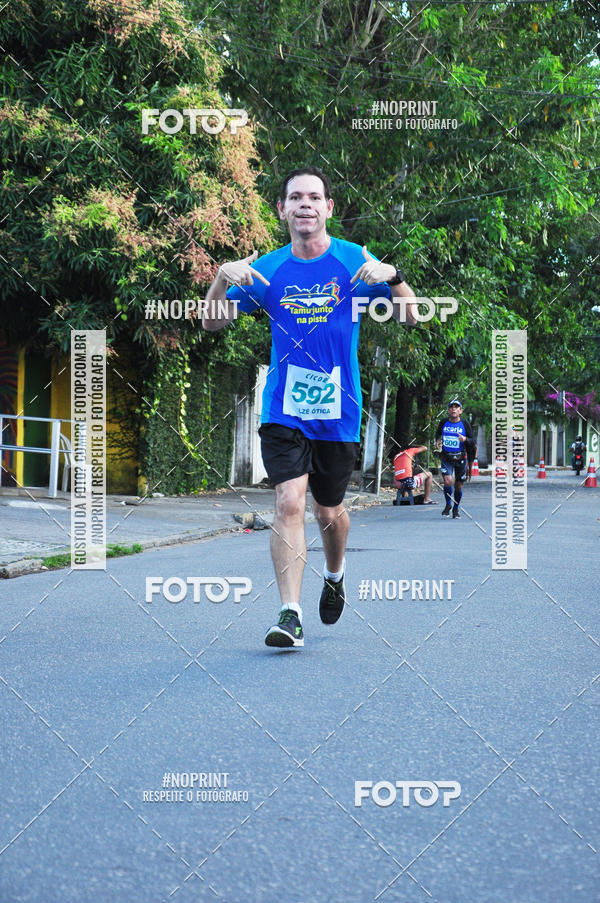 Compra tus fotos del eventoX CICORRE / 5 Corrida da Vitria Rgia - Praa de Casa Forte - Recife En Fotop