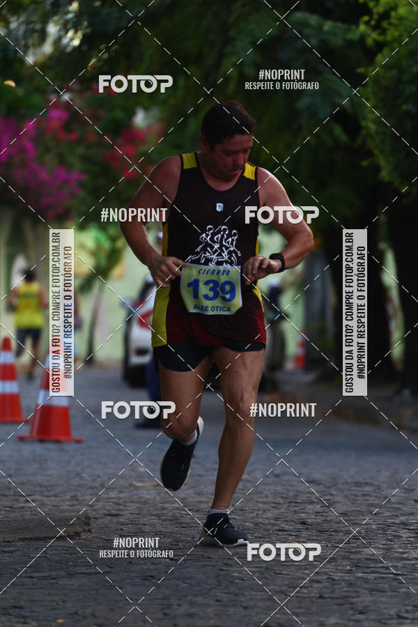 Compra tus fotos del eventoX CICORRE / 5 Corrida da Vitria Rgia - Praa de Casa Forte - Recife En Fotop