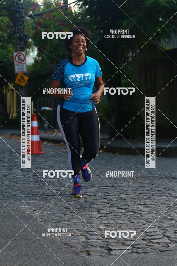 Compra tus fotos del eventoX CICORRE / 5 Corrida da Vitria Rgia - Praa de Casa Forte - Recife En Fotop