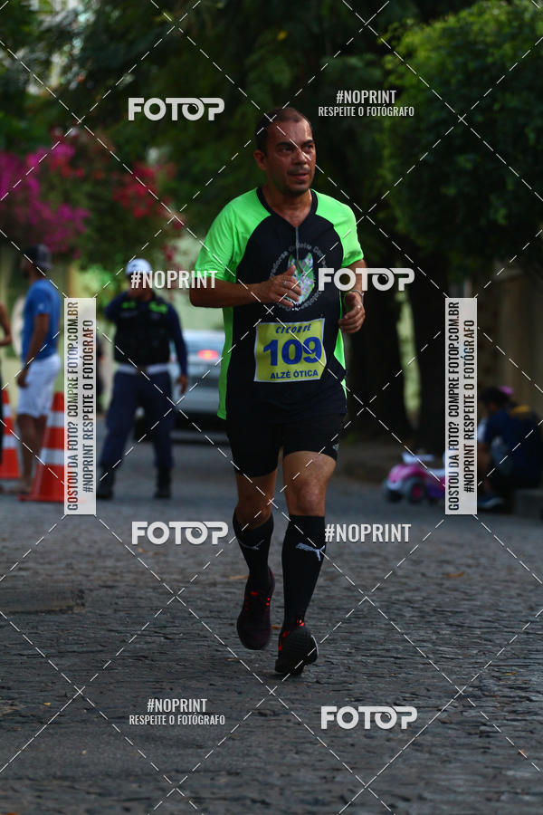 Compra tus fotos del eventoX CICORRE / 5 Corrida da Vitria Rgia - Praa de Casa Forte - Recife En Fotop