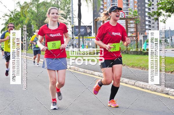 Buy your photos of the event4 MEIA MARATONA CRICIMA on Fotop