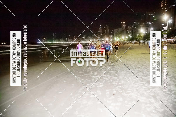 Buy your photos of the eventNight Run Balnerio on Fotop