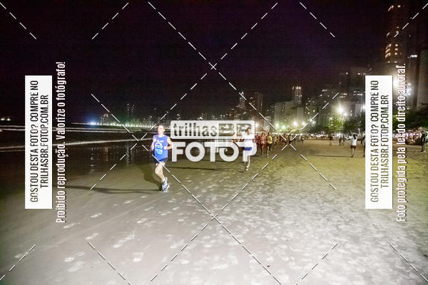 Buy your photos of the eventNight Run Balnerio on Fotop