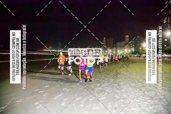 Buy your photos of the eventNight Run Balnerio on Fotop