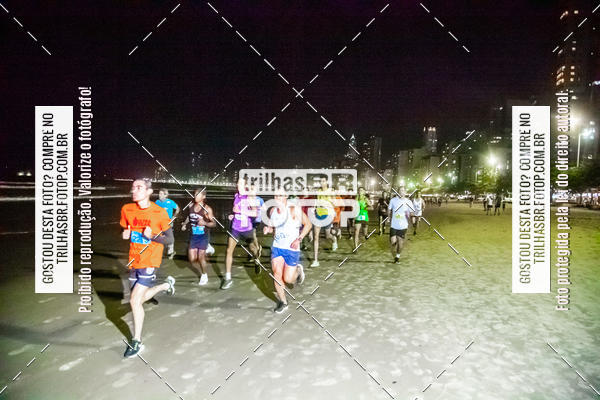 Buy your photos of the eventNight Run Balnerio on Fotop