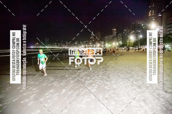 Buy your photos of the eventNight Run Balnerio on Fotop