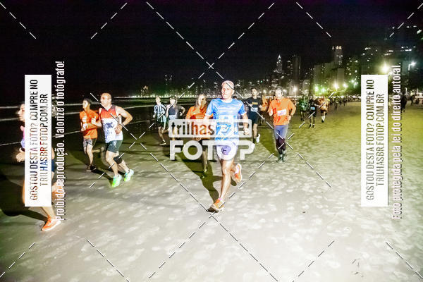 Buy your photos of the eventNight Run Balnerio on Fotop
