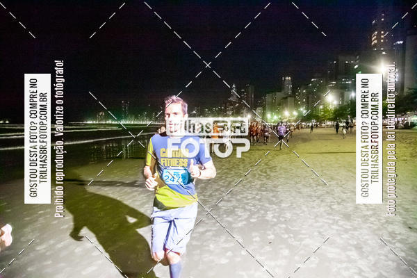 Buy your photos of the eventNight Run Balnerio on Fotop