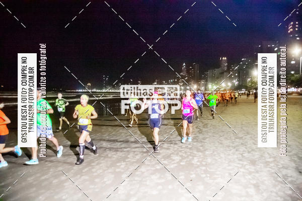 Buy your photos of the eventNight Run Balnerio on Fotop
