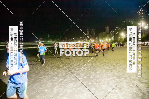 Buy your photos of the eventNight Run Balnerio on Fotop
