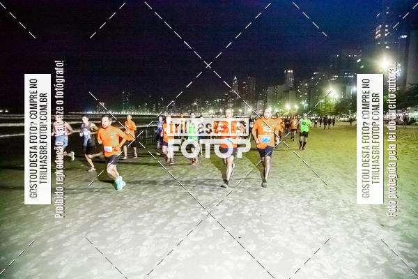 Buy your photos of the eventNight Run Balnerio on Fotop