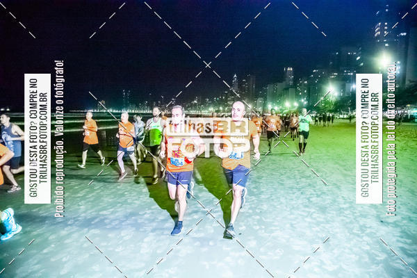 Buy your photos of the eventNight Run Balnerio on Fotop