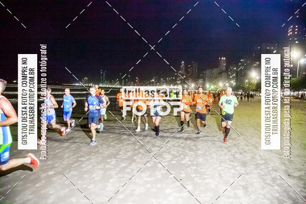 Buy your photos of the eventNight Run Balnerio on Fotop