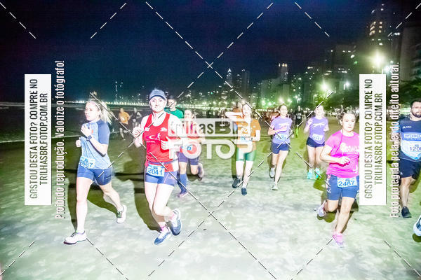 Buy your photos of the eventNight Run Balnerio on Fotop