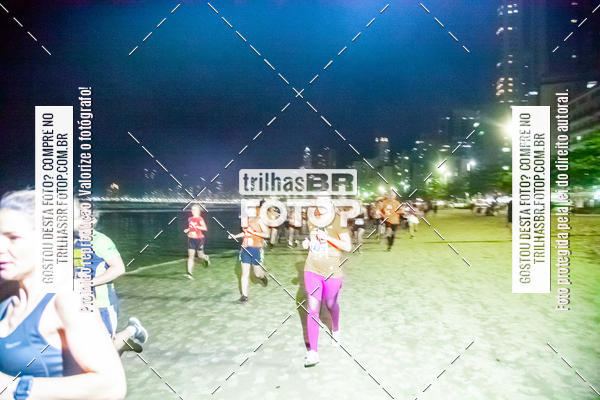 Buy your photos of the eventNight Run Balnerio on Fotop