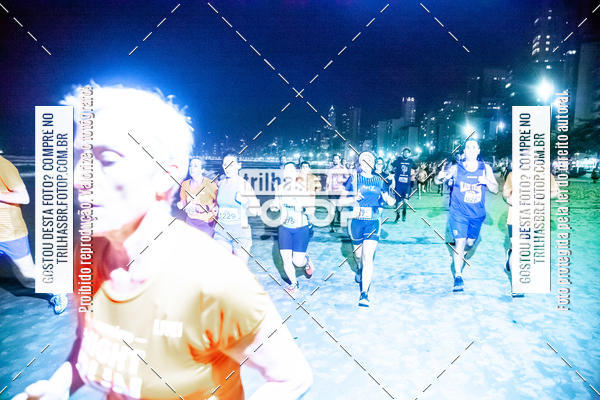 Buy your photos of the eventNight Run Balnerio on Fotop