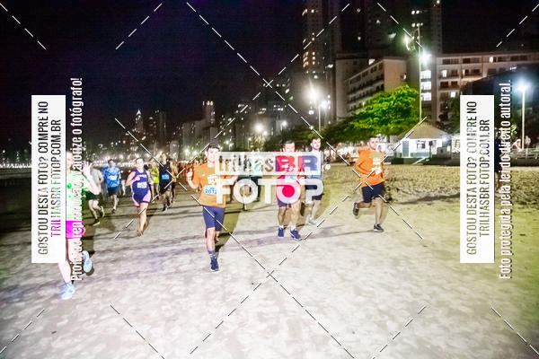 Buy your photos of the eventNight Run Balnerio on Fotop