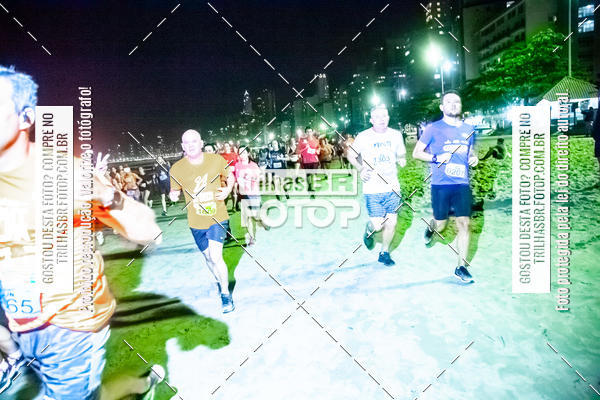 Buy your photos of the eventNight Run Balnerio on Fotop