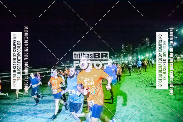 Buy your photos of the eventNight Run Balnerio on Fotop