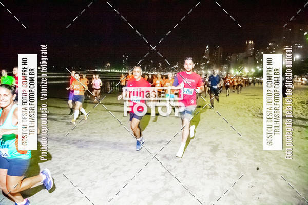 Buy your photos of the eventNight Run Balnerio on Fotop