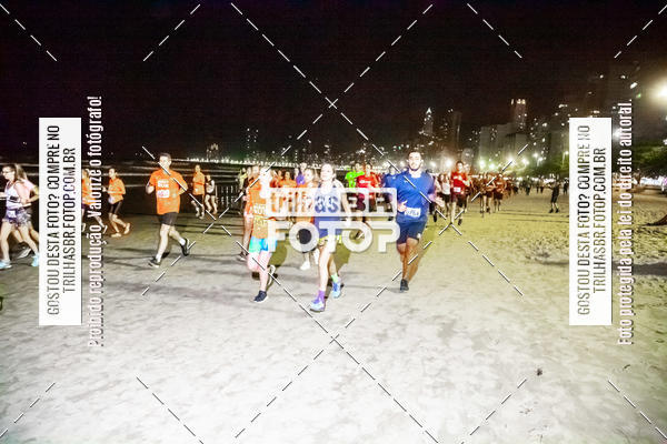 Buy your photos of the eventNight Run Balnerio on Fotop