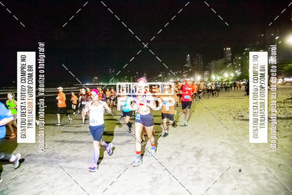 Buy your photos of the eventNight Run Balnerio on Fotop