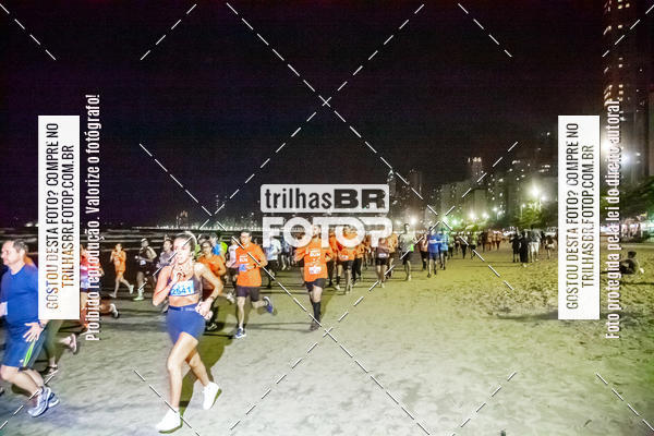 Buy your photos of the eventNight Run Balnerio on Fotop