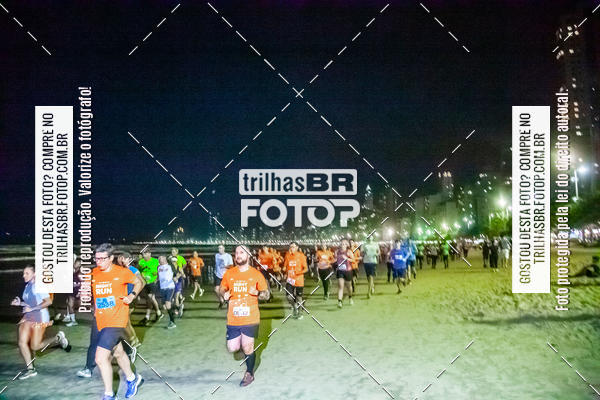 Buy your photos of the eventNight Run Balnerio on Fotop