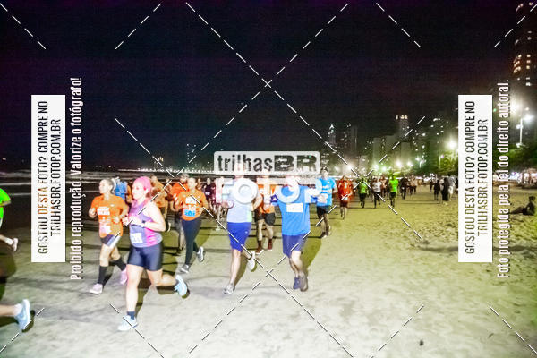 Buy your photos of the eventNight Run Balnerio on Fotop