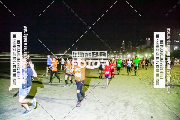Buy your photos of the eventNight Run Balnerio on Fotop