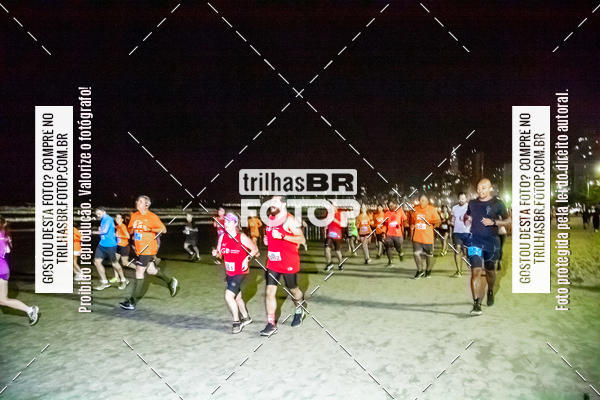 Buy your photos of the eventNight Run Balnerio on Fotop