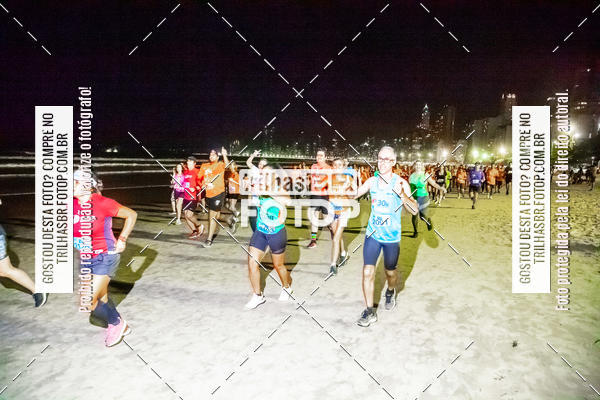 Buy your photos of the eventNight Run Balnerio on Fotop