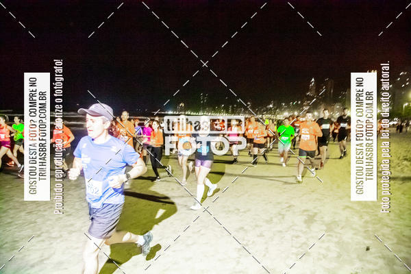 Buy your photos of the eventNight Run Balnerio on Fotop