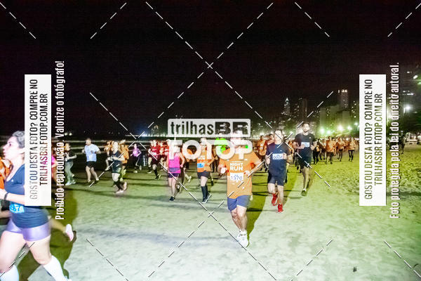 Buy your photos of the eventNight Run Balnerio on Fotop