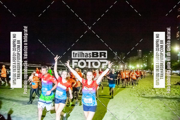 Buy your photos of the eventNight Run Balnerio on Fotop
